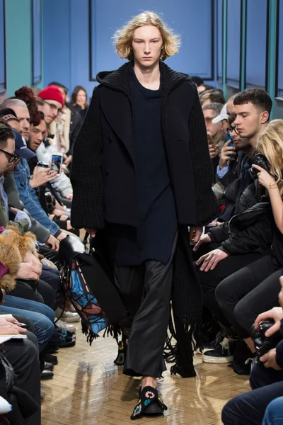 Look 31